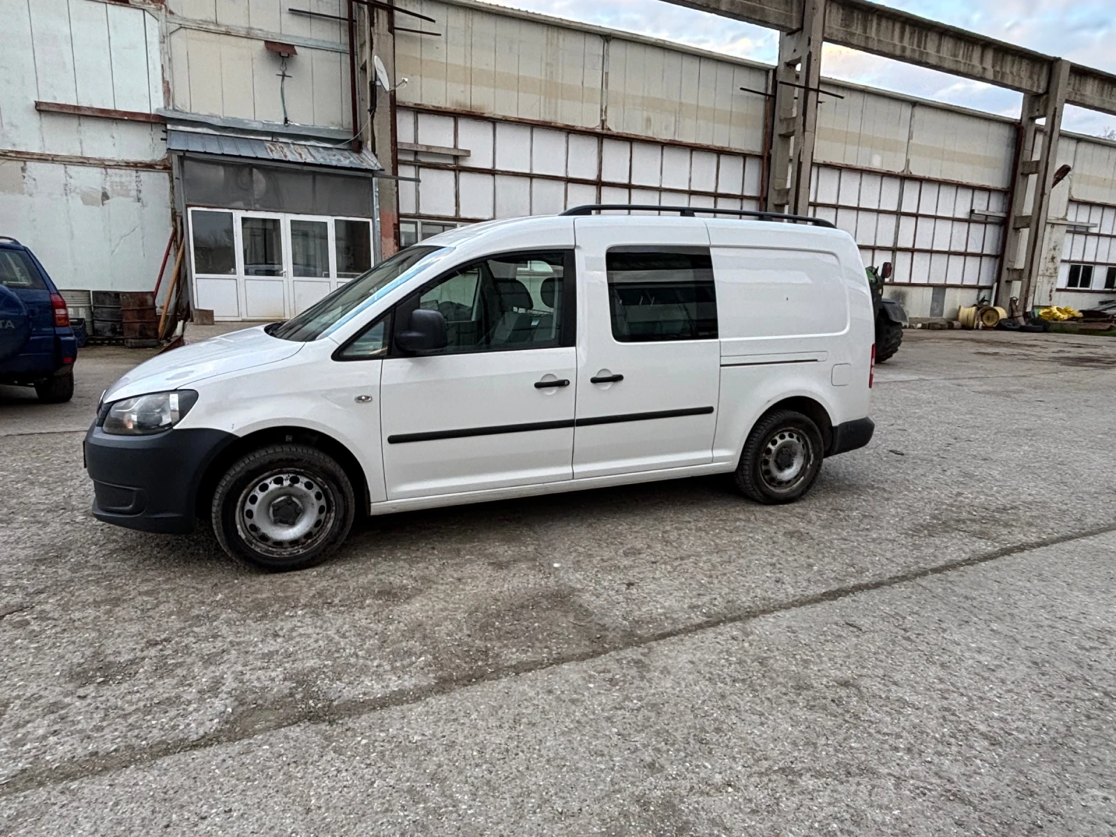 VW Caddy Caddy Maxi Life1.6TDI 5������ | Mobile.bg � ����������� 3