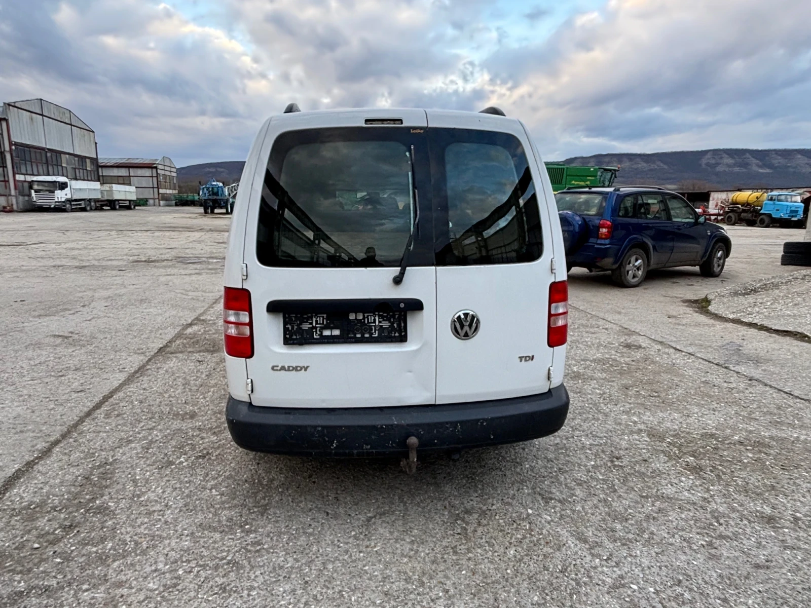 VW Caddy Caddy Maxi Life1.6TDI 5������ | Mobile.bg � ����������� 5