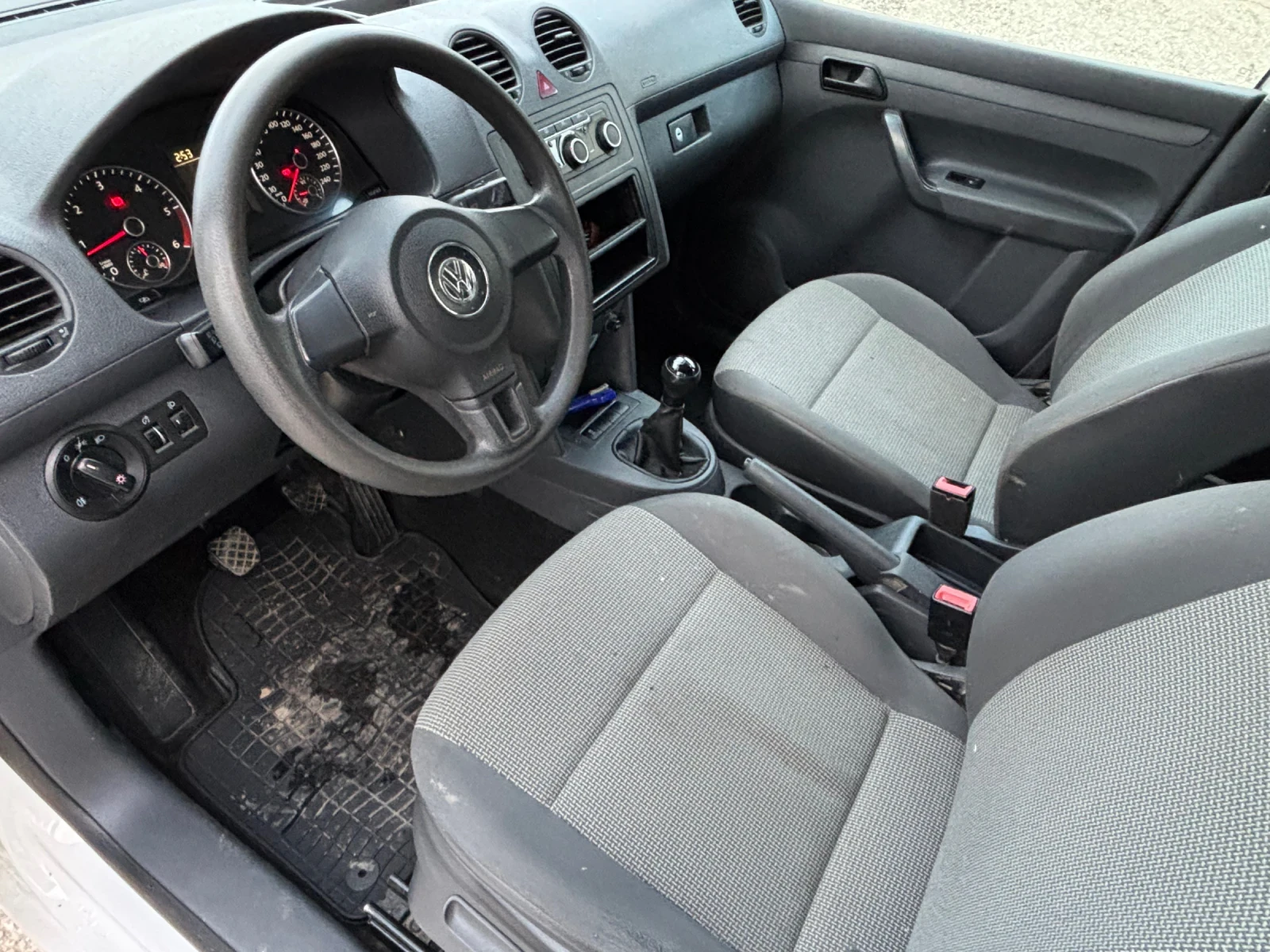 VW Caddy Caddy Maxi Life1.6TDI 5������ | Mobile.bg � ����������� 14