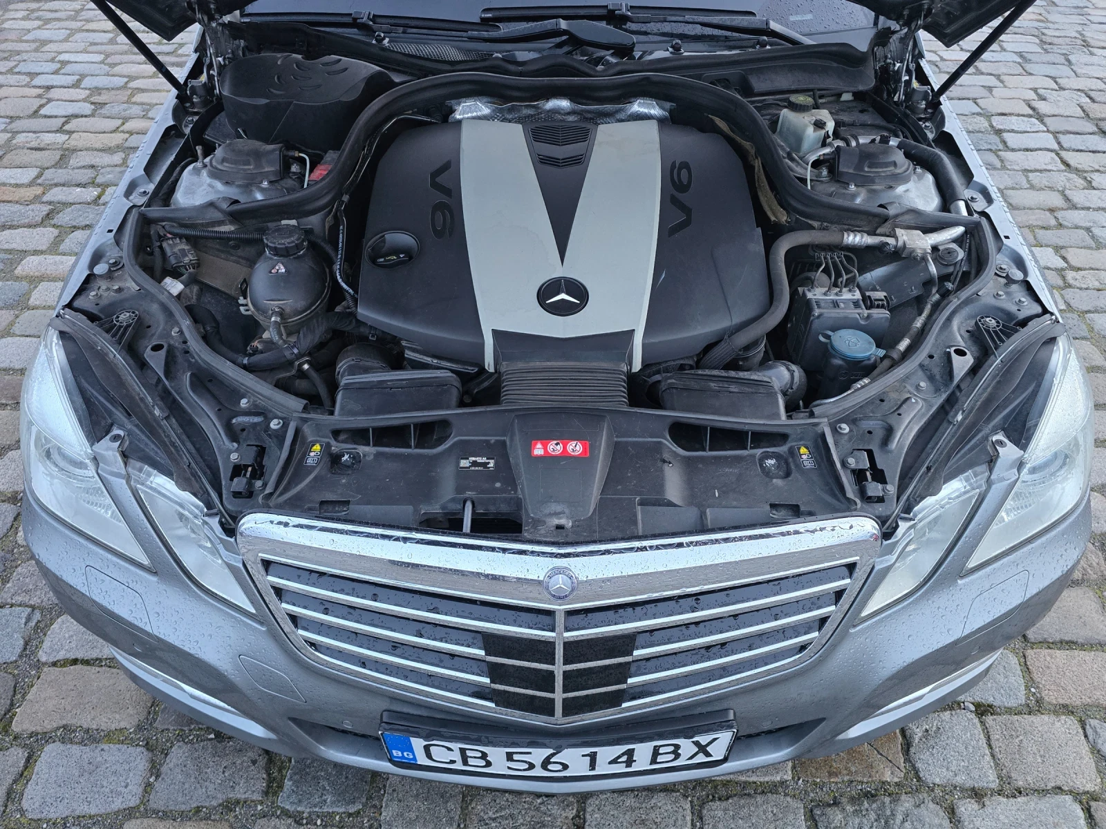 Mercedes-Benz E 350 4Matic ГАРАЖЕН ВСИЧКО ПЛАТЕНО  - изображение 9