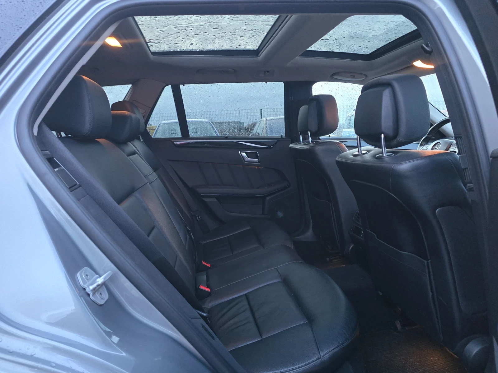 Mercedes-Benz E 350 4Matic ������� ������ �������  | Mobile.bg � ����������� 12