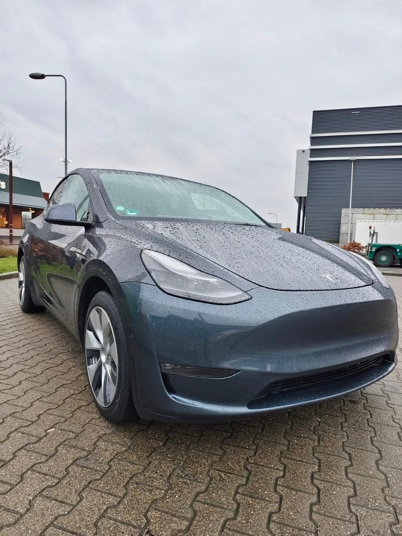 Tesla Model Y Long Range 75kWh, Dual Motor, Premium, Дек.2021г. - изображение 2