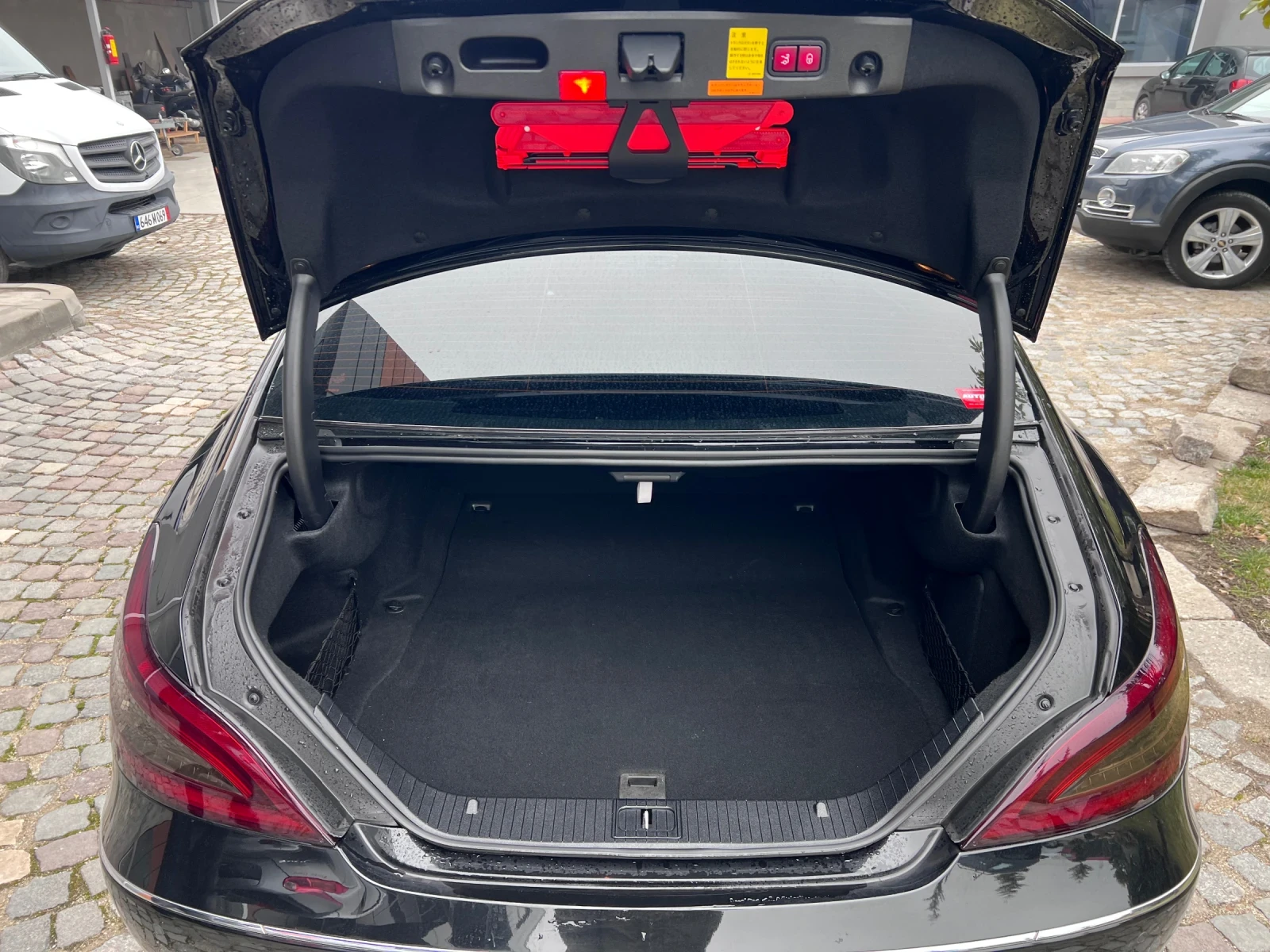 Mercedes-Benz CLS 350 306�� 90000�� | Mobile.bg � ����������� 13