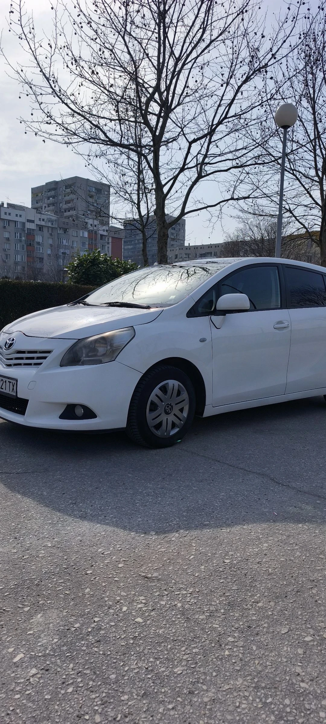 Toyota Verso, снимка 3 - Автомобили и джипове - 53714100