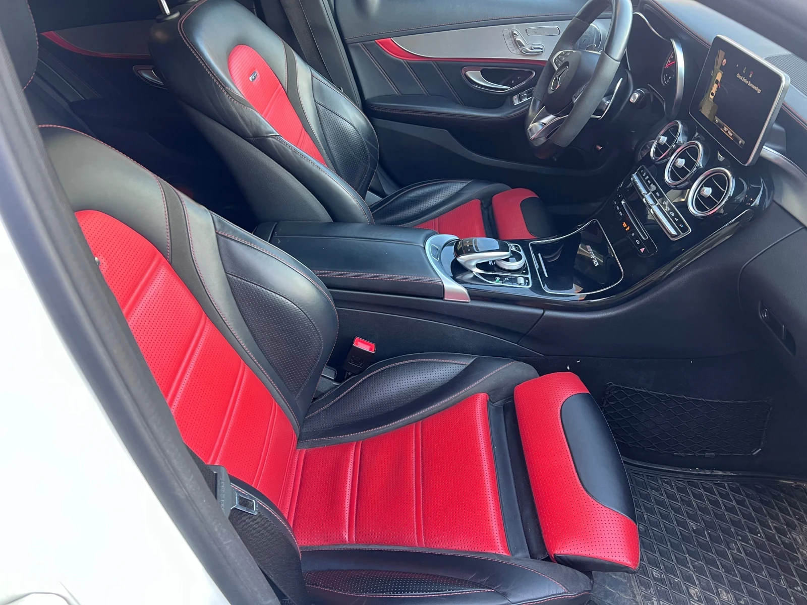 Mercedes-Benz C 63 AMG V8 Bit 6.3AMG, снимка 14 - Автомобили и джипове - 53784940