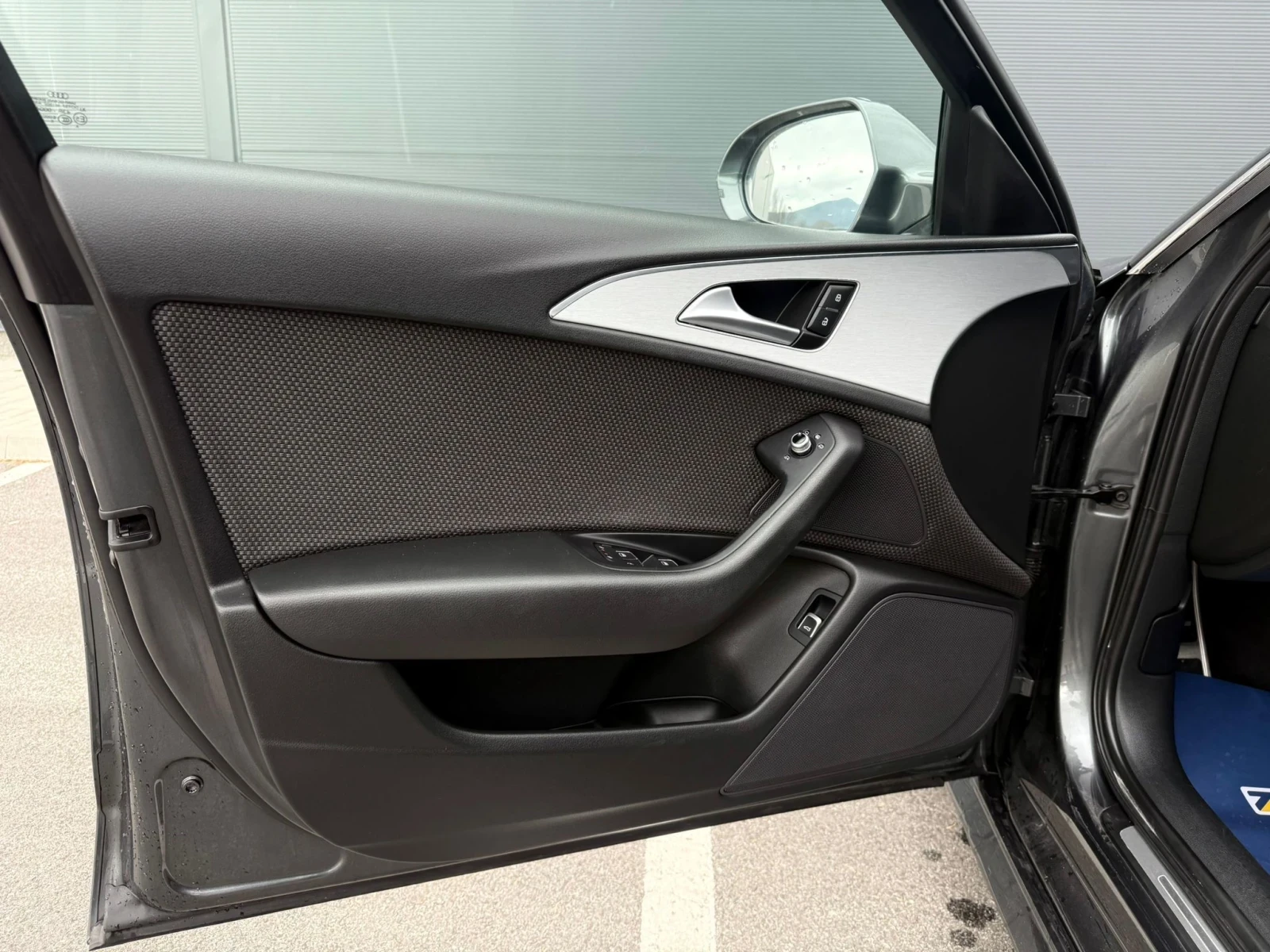 Audi A6 2.0 Бензин, QUATTRO , снимка 9 - Автомобили и джипове - 53917764