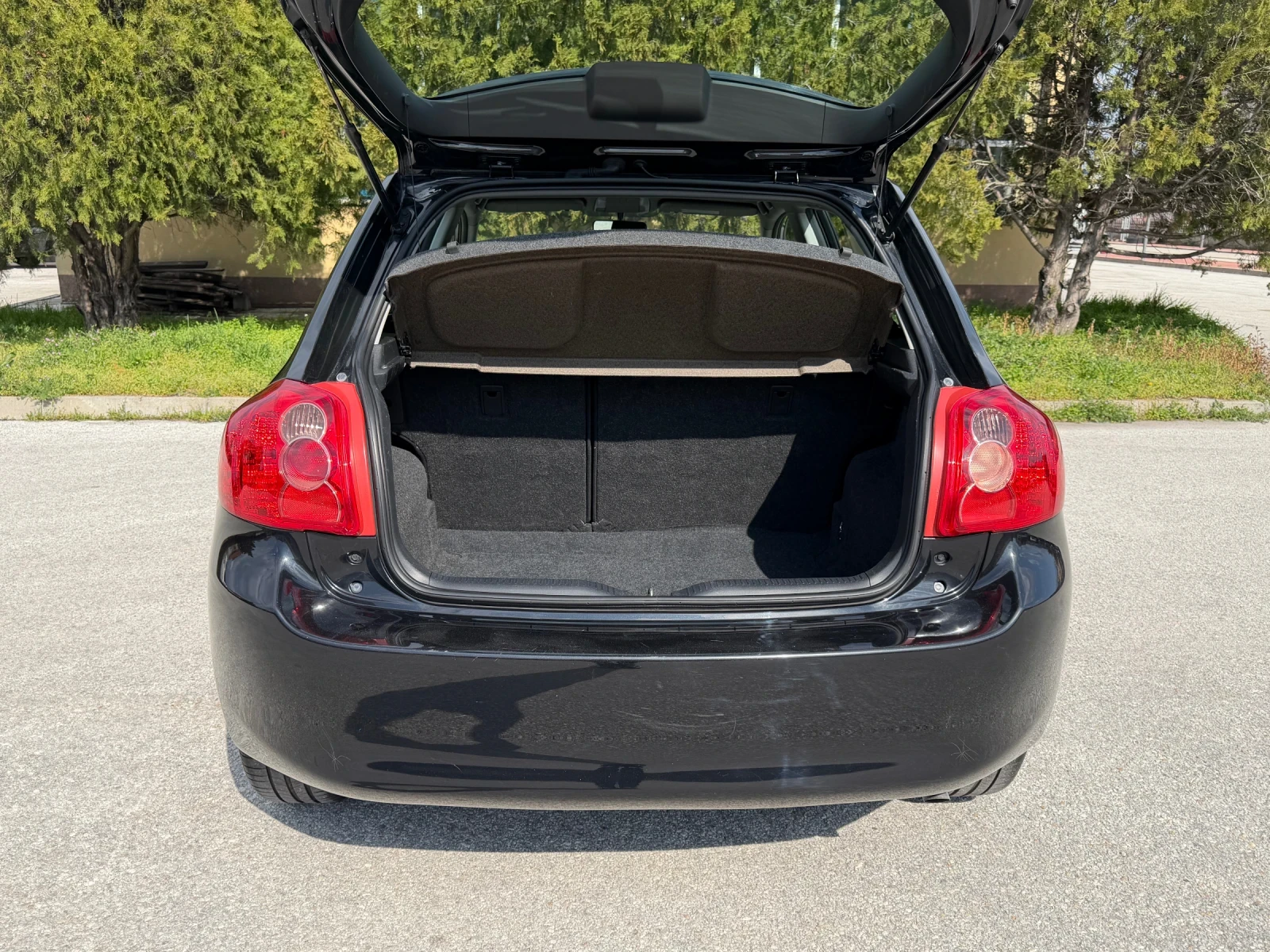 Toyota Auris 1.4D-4D 90к.с. EURO5 6 скорости ГЕРМАНИЯ, снимка 5 - Автомобили и джипове - 54051173