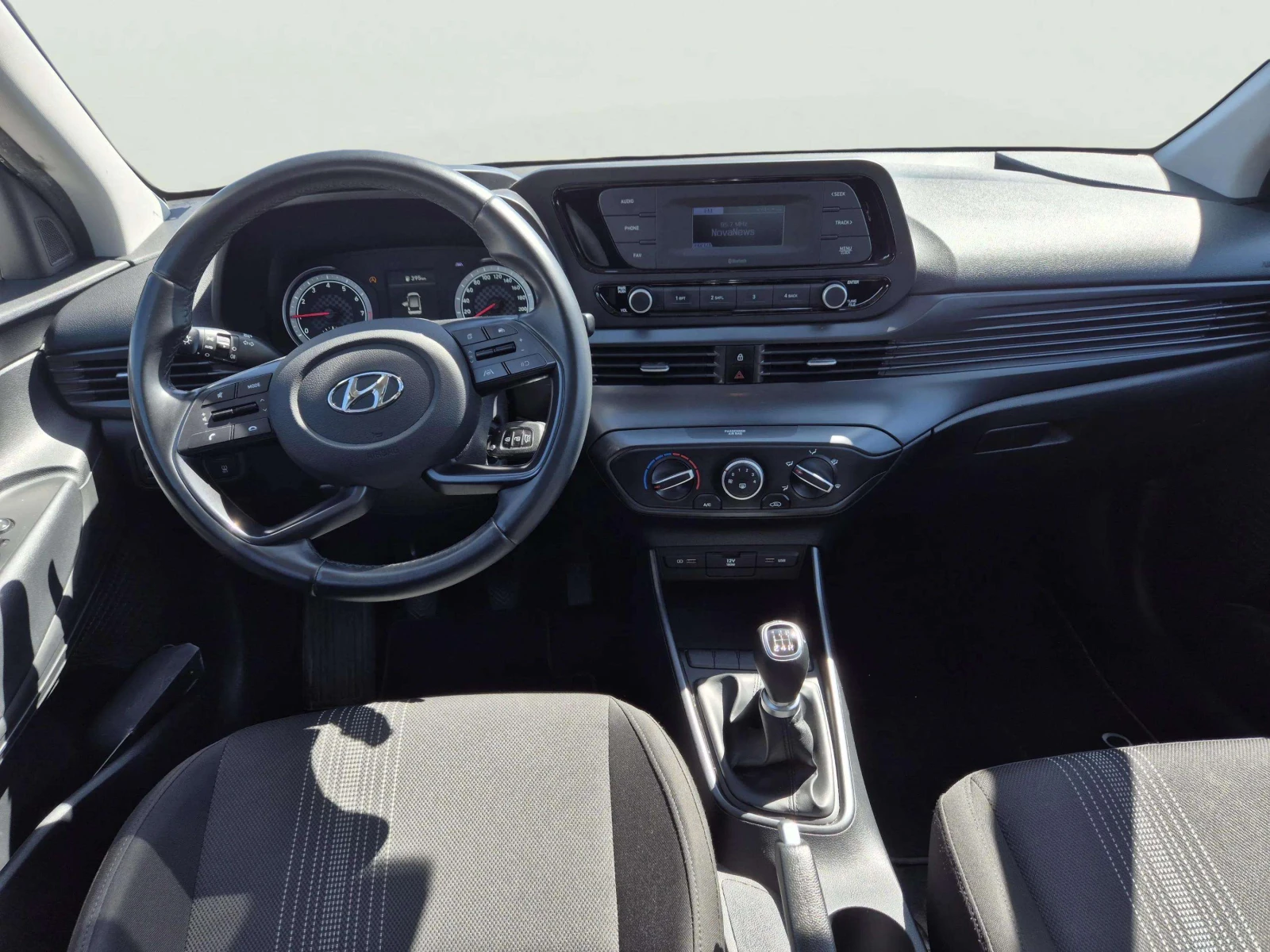 Hyundai I20 1.2 I, снимка 11 - Автомобили и джипове - 54141458