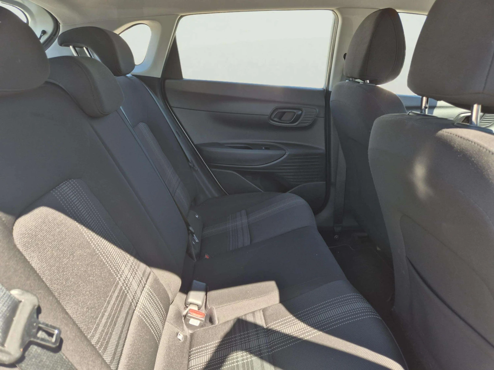 Hyundai I20 1.2 I, снимка 9 - Автомобили и джипове - 54141458