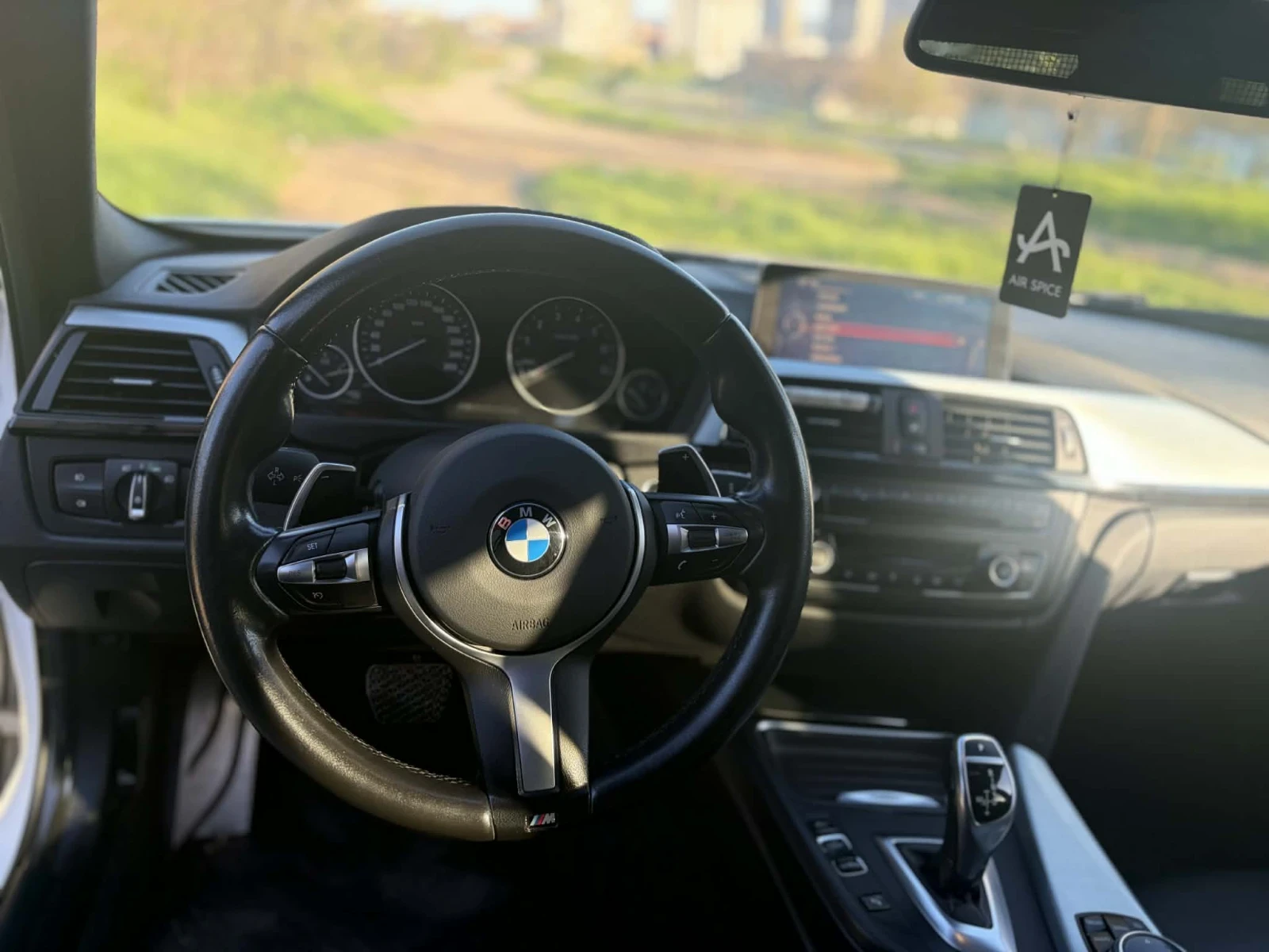 BMW 335 335ix, снимка 4 - Автомобили и джипове - 54321660