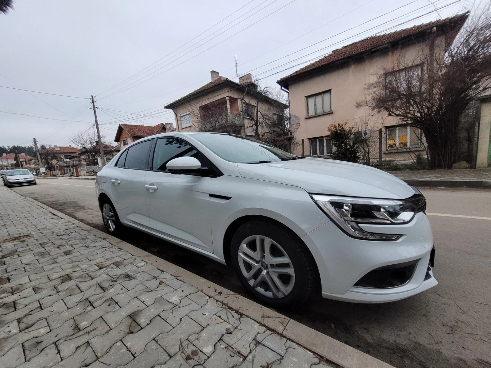 Renault Megane, снимка 3 - Автомобили и джипове - 54333271