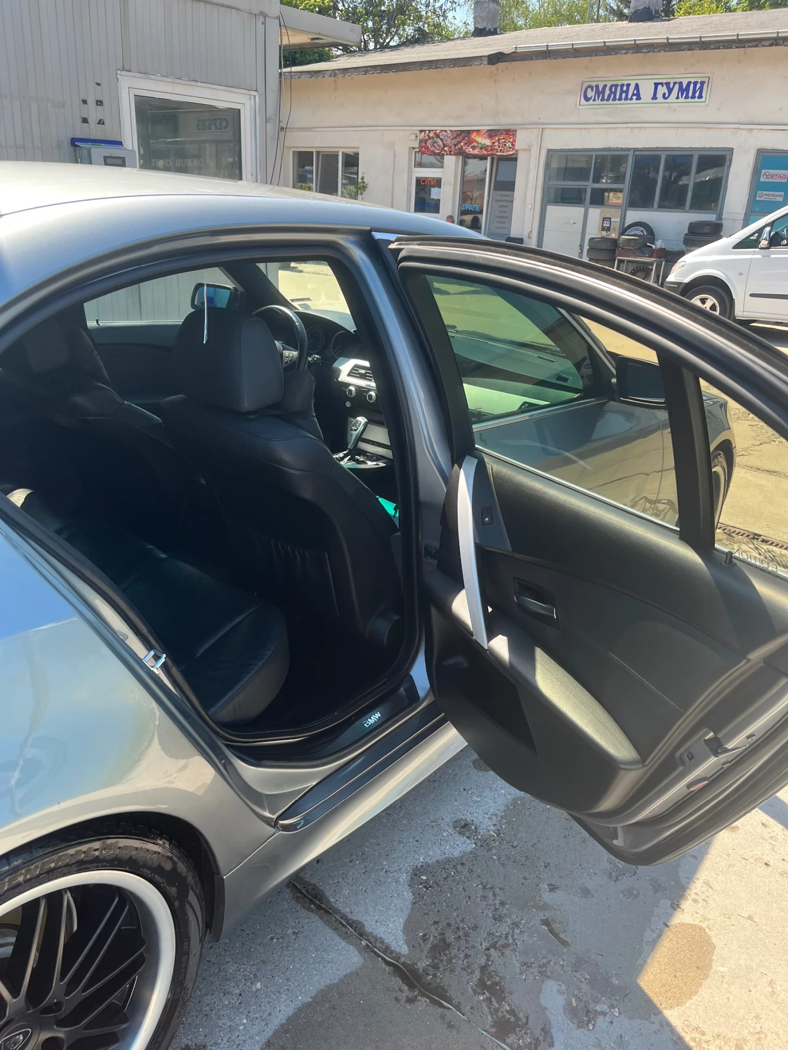 BMW 530, снимка 12 - Автомобили и джипове - 54441934