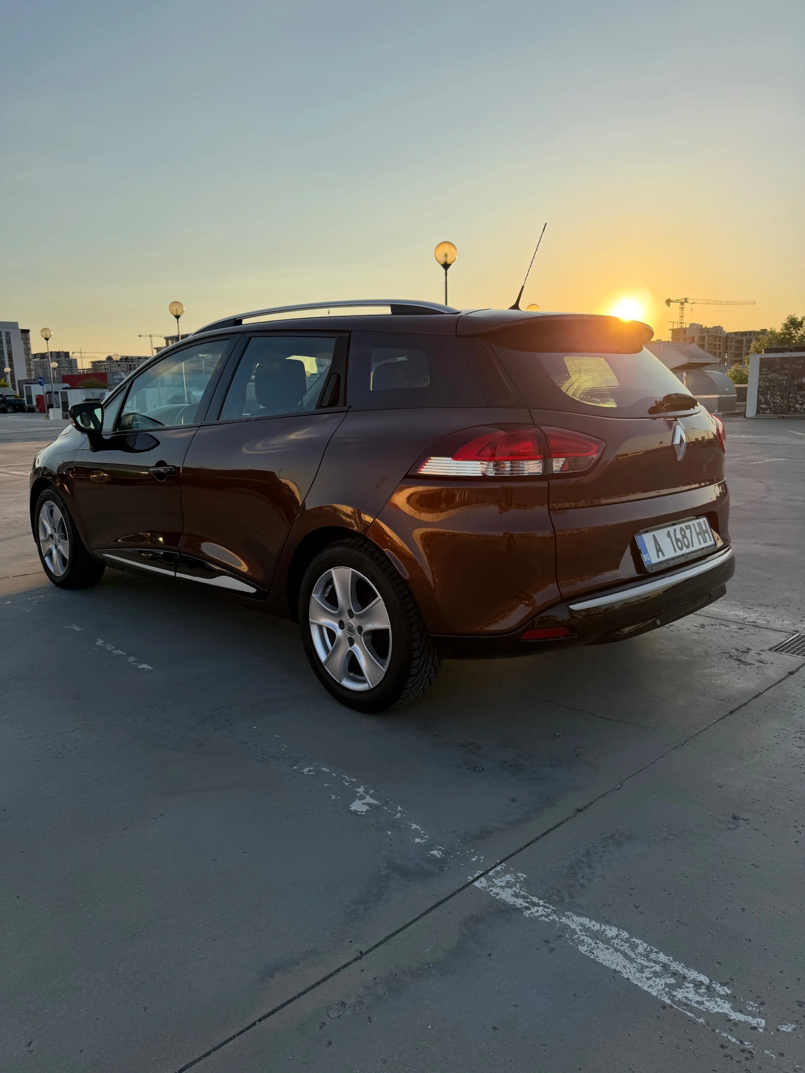 Renault Clio Grandtour | Личен автомобил | Реални километри, снимка 4 - Автомобили и джипове - 54766831