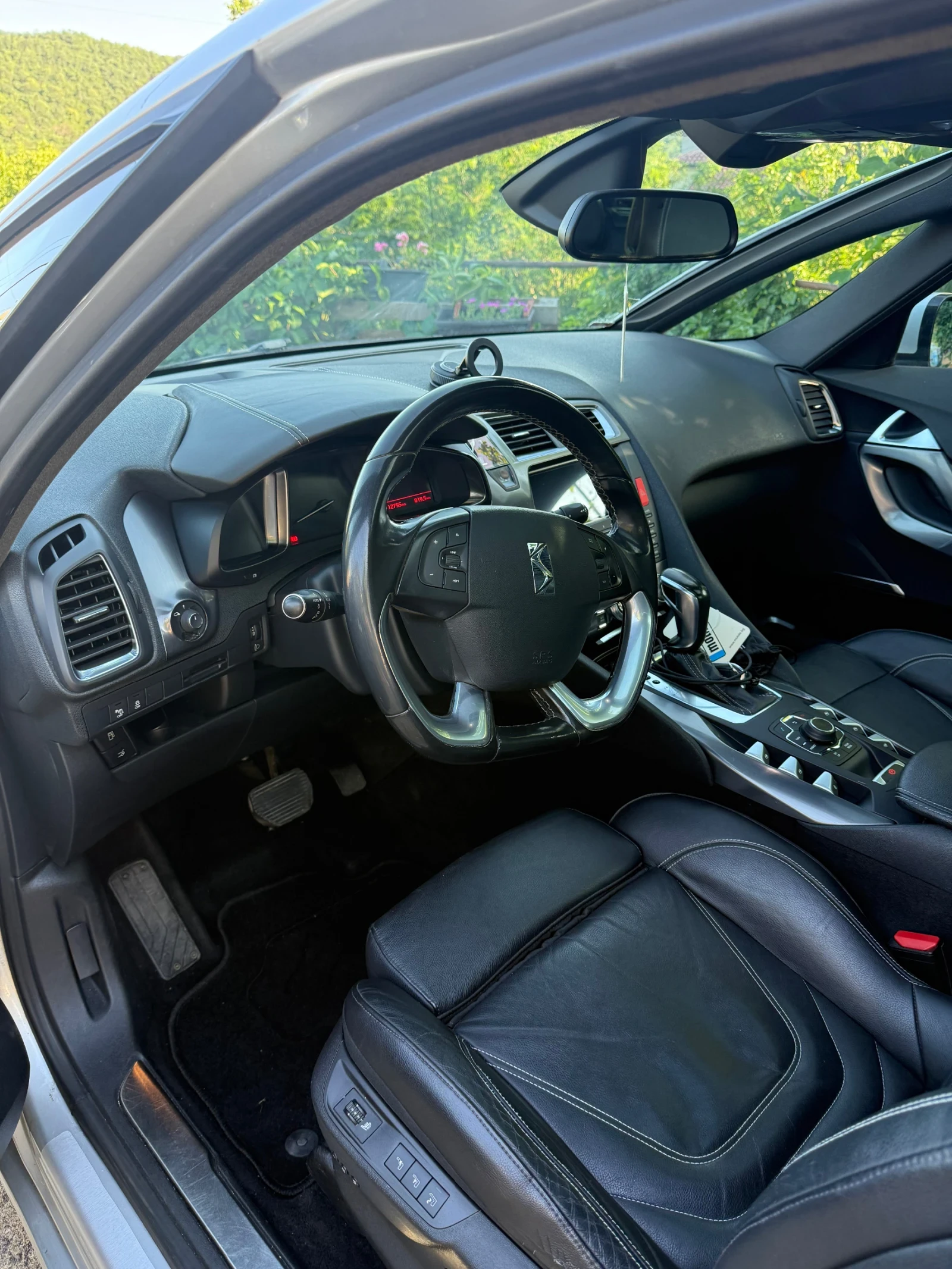 Citroen DS5, снимка 3 - Автомобили и джипове - 55086728