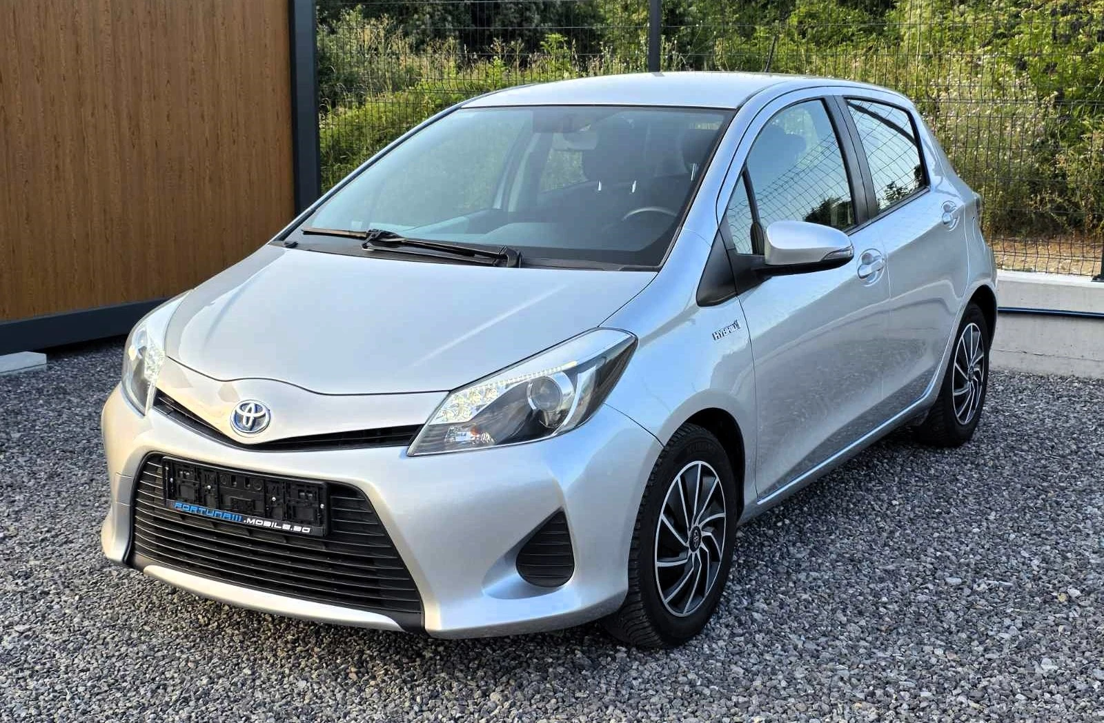 Toyota Yaris 1.5vvt-i Hybrid/Lounge