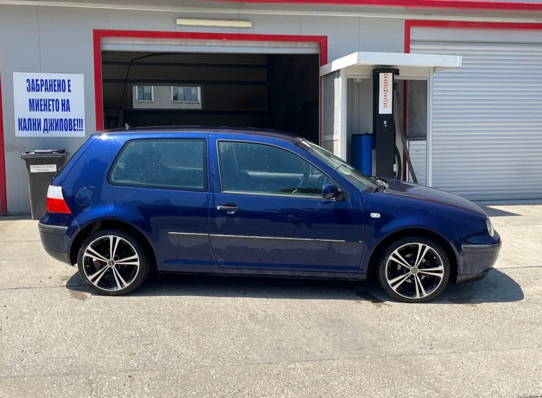 VW Golf
