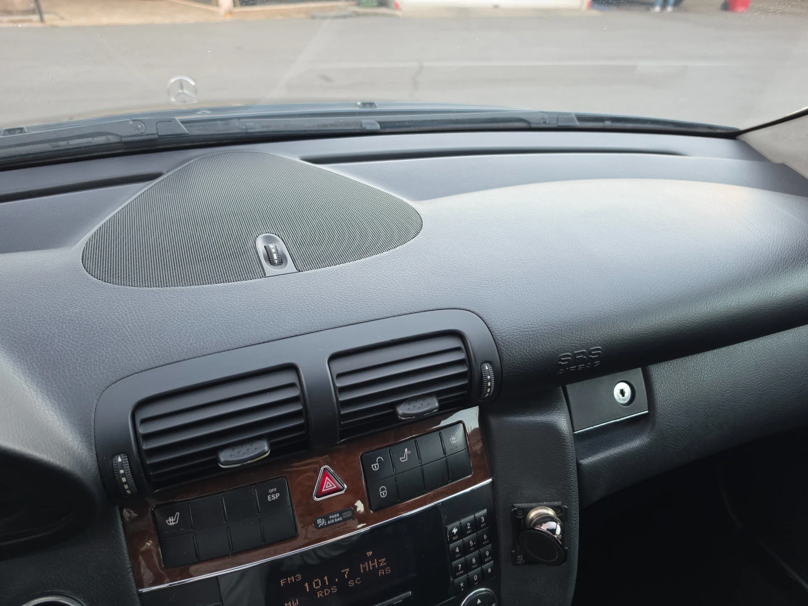 Mercedes-Benz C 270 Facelift, снимка 8 - Автомобили и джипове - 56362825
