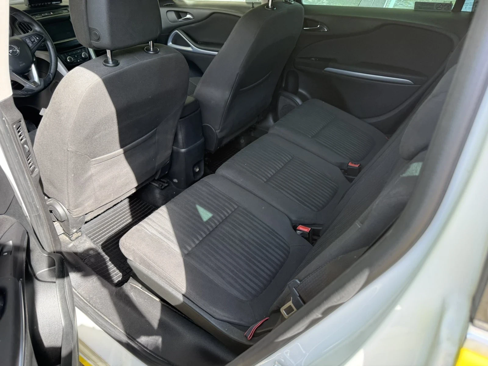 Opel Zafira 1, 4 turbo tourier selective / Шум в мотора, снимка 7 - Автомобили и джипове - 56513565