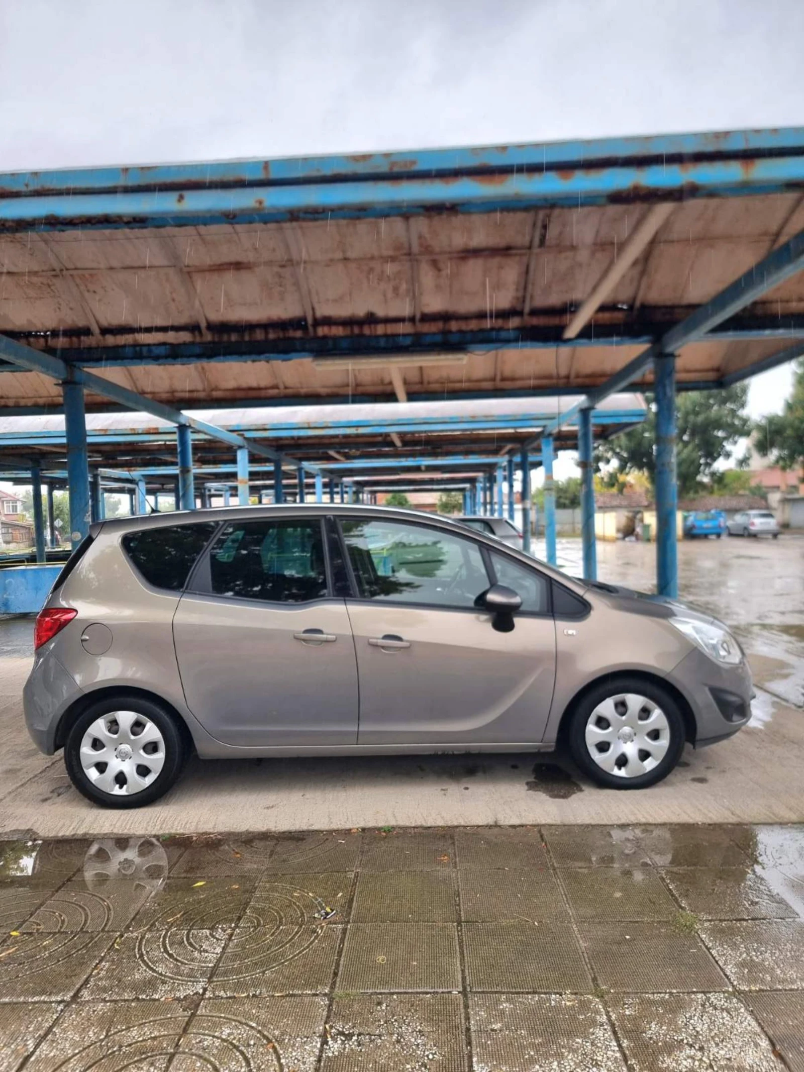 Opel Meriva 1.3, снимка 7 - Автомобили и джипове - 56585402