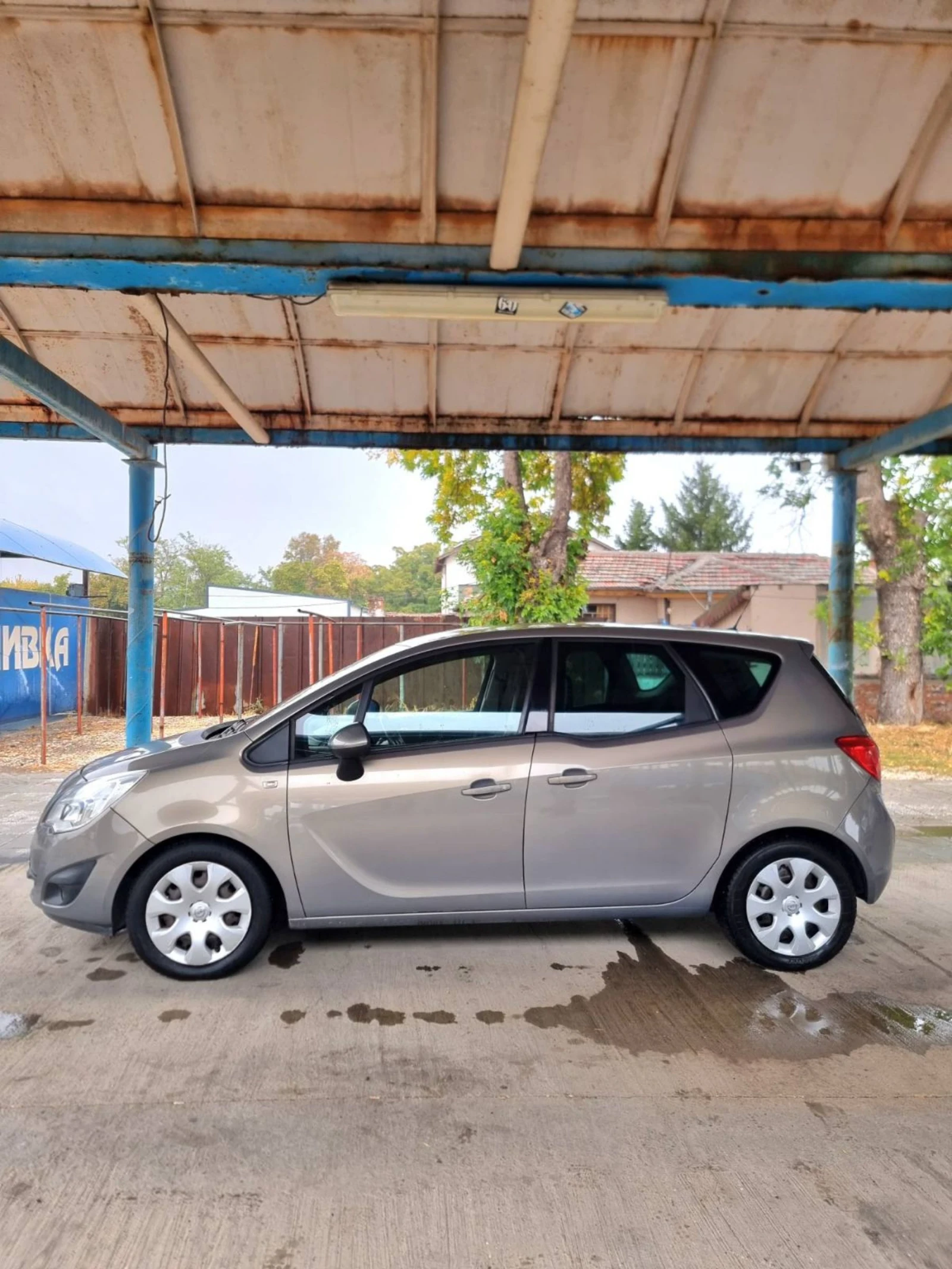 Opel Meriva 1.3, снимка 6 - Автомобили и джипове - 56585402