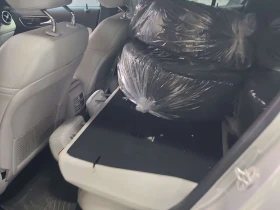 Mercedes-Benz GLA 250 CARFAX /Кожа/Нави/Подгрев/Панорама+ Гуми, снимка 10