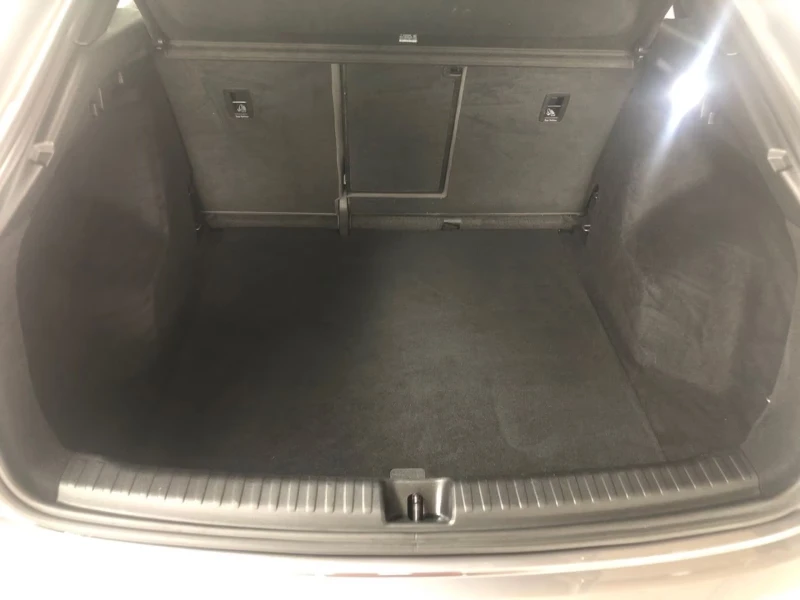 Audi Q4 50e-tron/299HP/SB/S-LINE/CAM/LED/NAVI/KLESS/547g, снимка 12 - Автомобили и джипове - 52307668