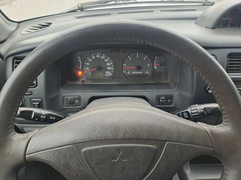 Mitsubishi Pajero sport 2.5 TDI ITALY UNIKAT, снимка 16 - Автомобили и джипове - 52310982