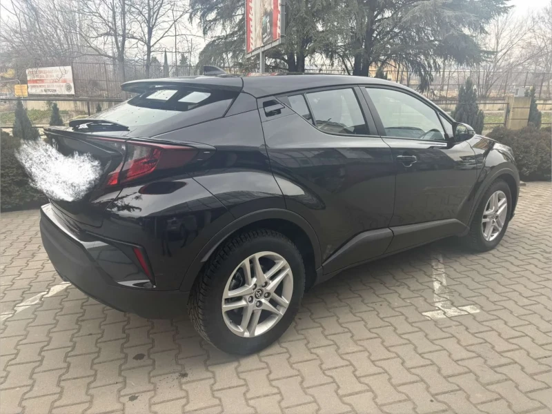 Toyota C-HR 1.8 HYB E-CVT, снимка 13 - Автомобили и джипове - 53174785