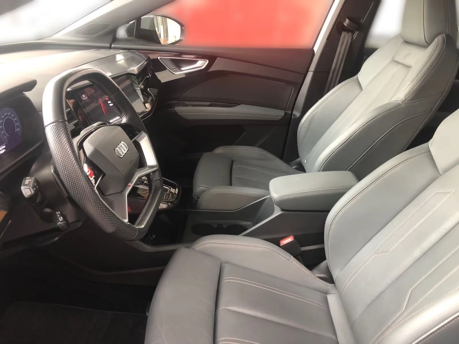 Audi Q4 50e-tron/299HP/SB/S-LINE/CAM/LED/NAVI/KLESS/547g - изображение 6