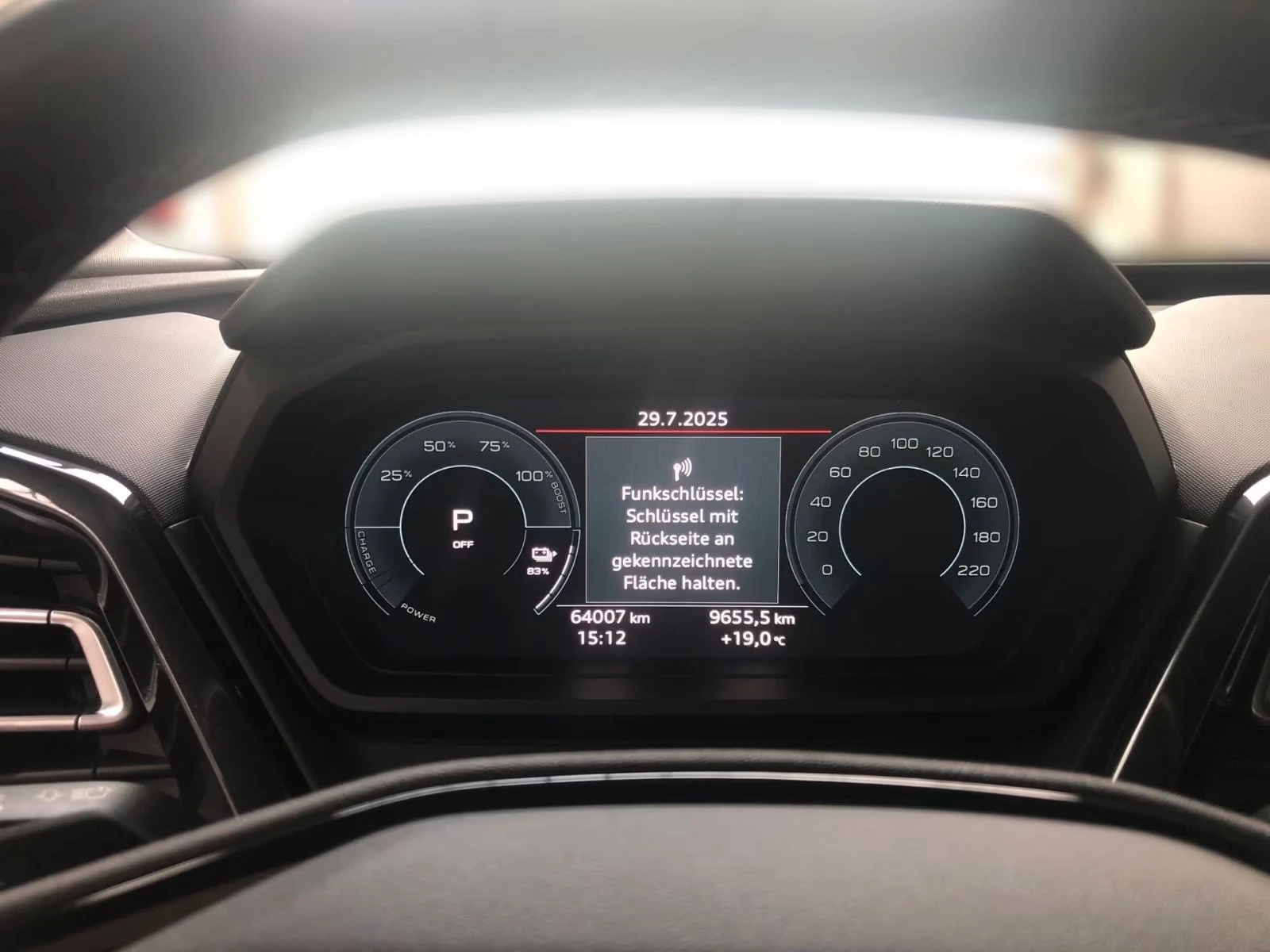 Audi Q4 50e-tron/299HP/SB/S-LINE/CAM/LED/NAVI/KLESS/547g - изображение 9