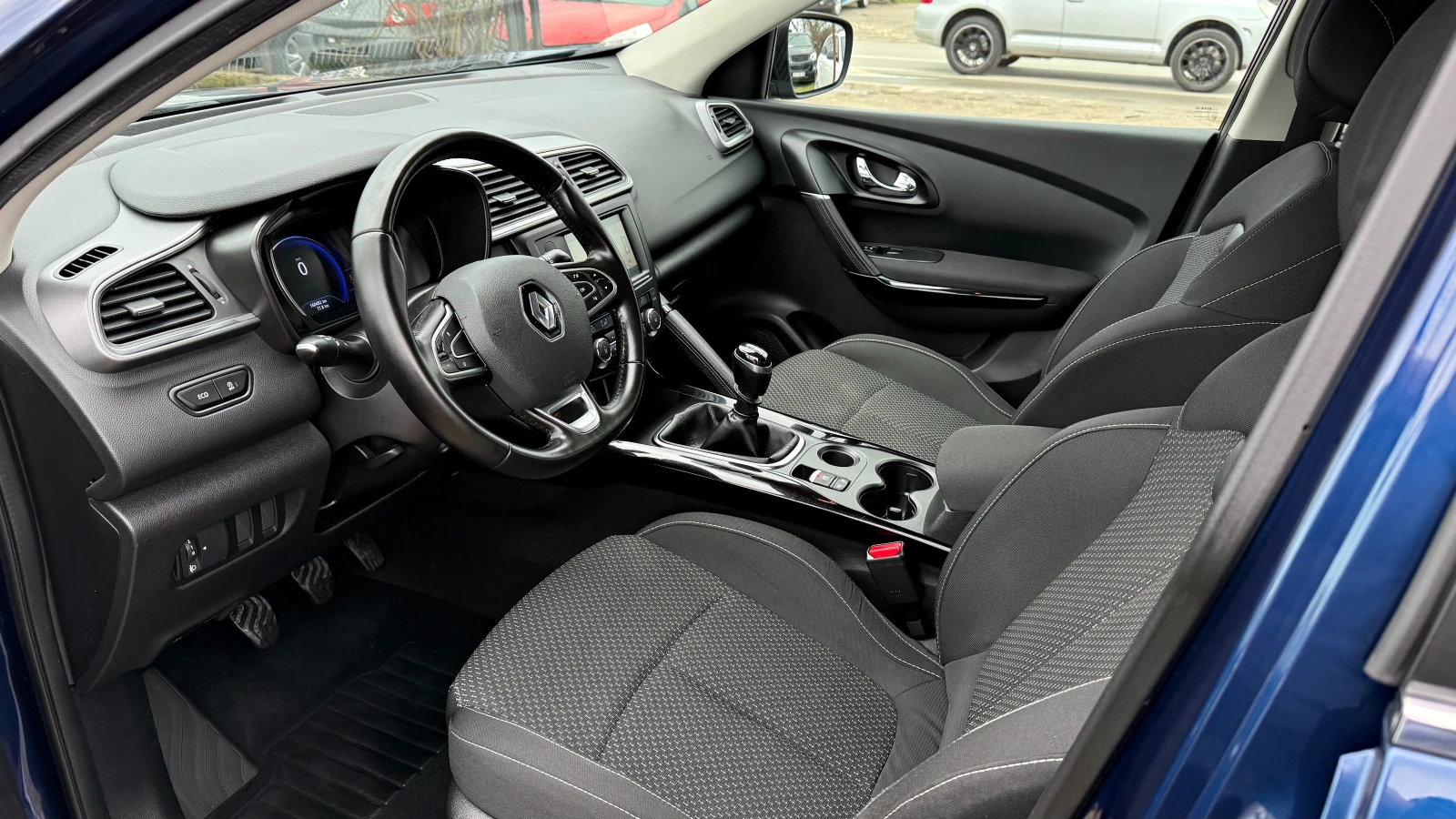 Renault Kadjar 1.5dci НАВИ КАМЕРА ПАРКТРОНИЦИ ЕВРО 6 - изображение 7