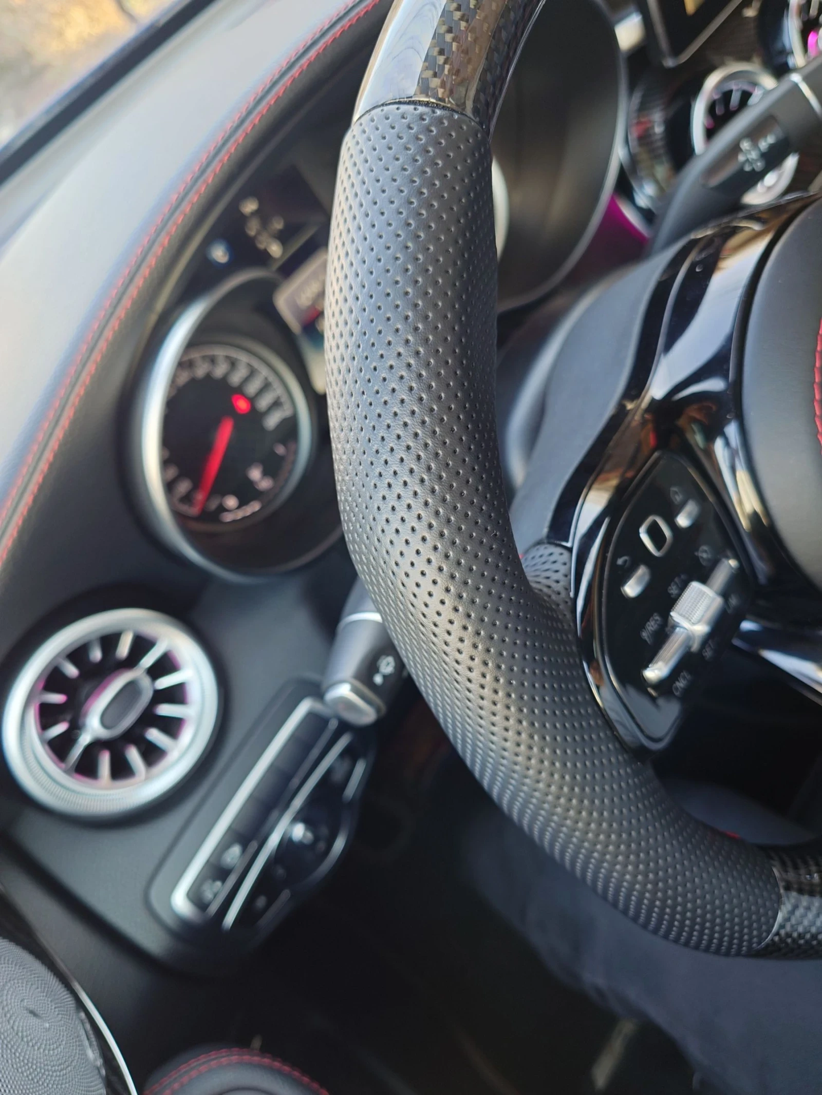 Mercedes-Benz GLC 43 AMG, снимка 11 - Автомобили и джипове - 53755272