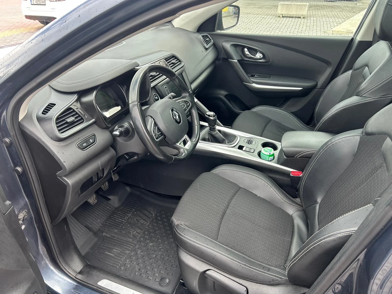 Renault Kadjar Panorama FULL екстри, снимка 10 - Автомобили и джипове - 54009173