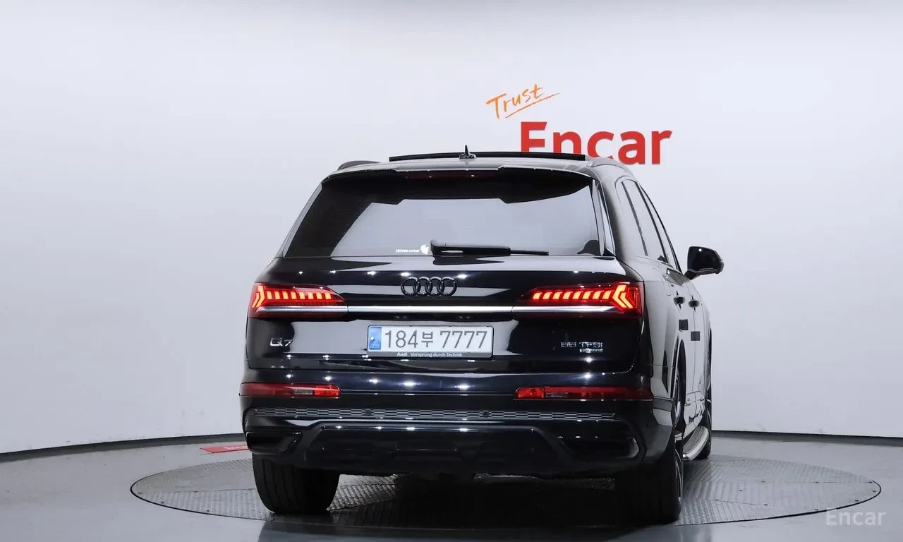 Audi Q7 55 TFSI * PREMIUM* HUD , снимка 4 - Автомобили и джипове - 55725666