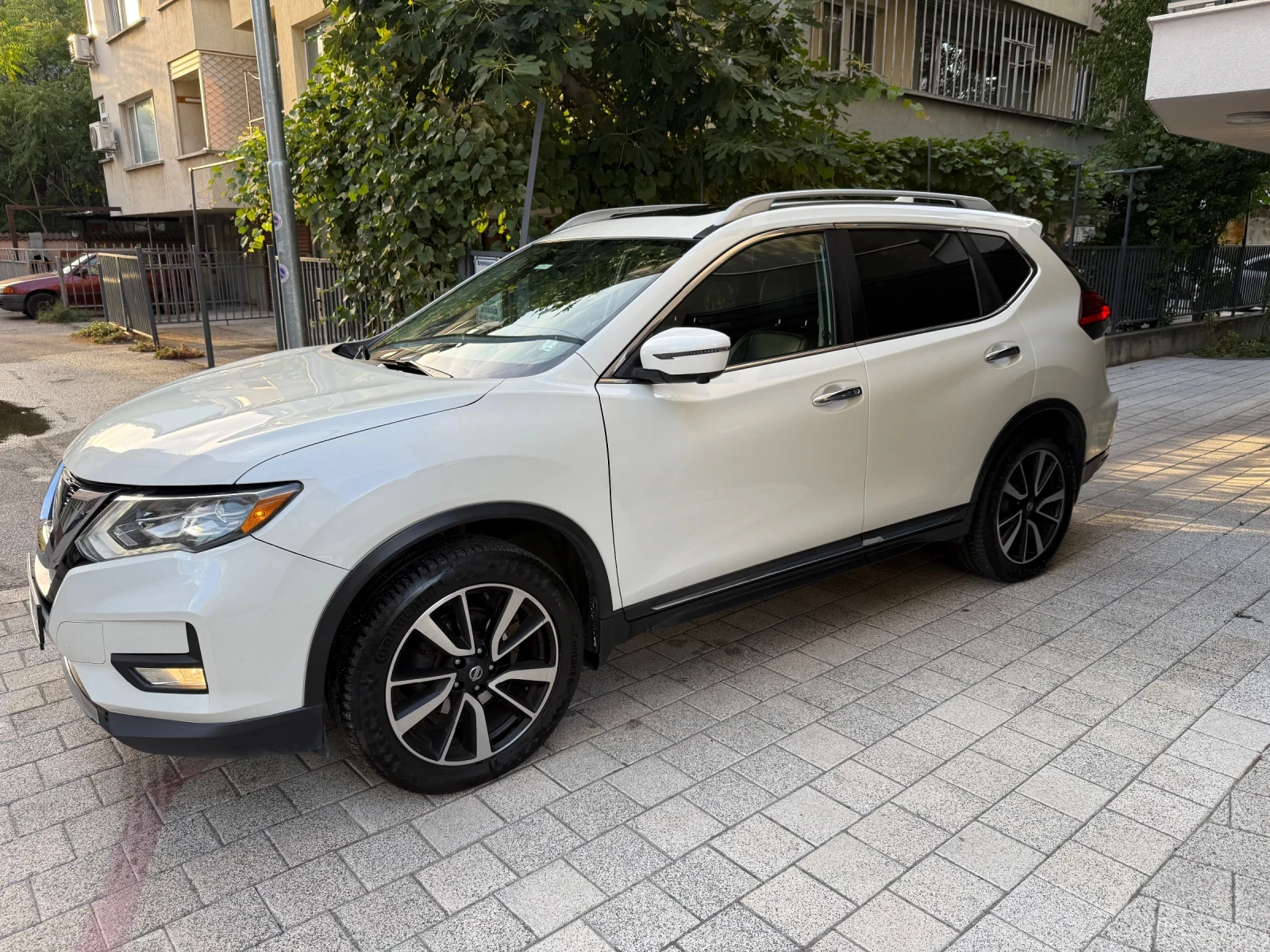 Nissan X-trail Rogue SL facelift LPG, снимка 5 - Автомобили и джипове - 56216330