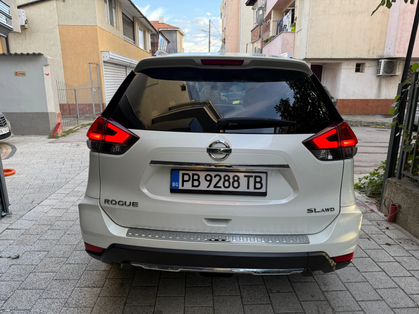 Nissan X-trail Rogue SL facelift LPG, снимка 3 - Автомобили и джипове - 56216330