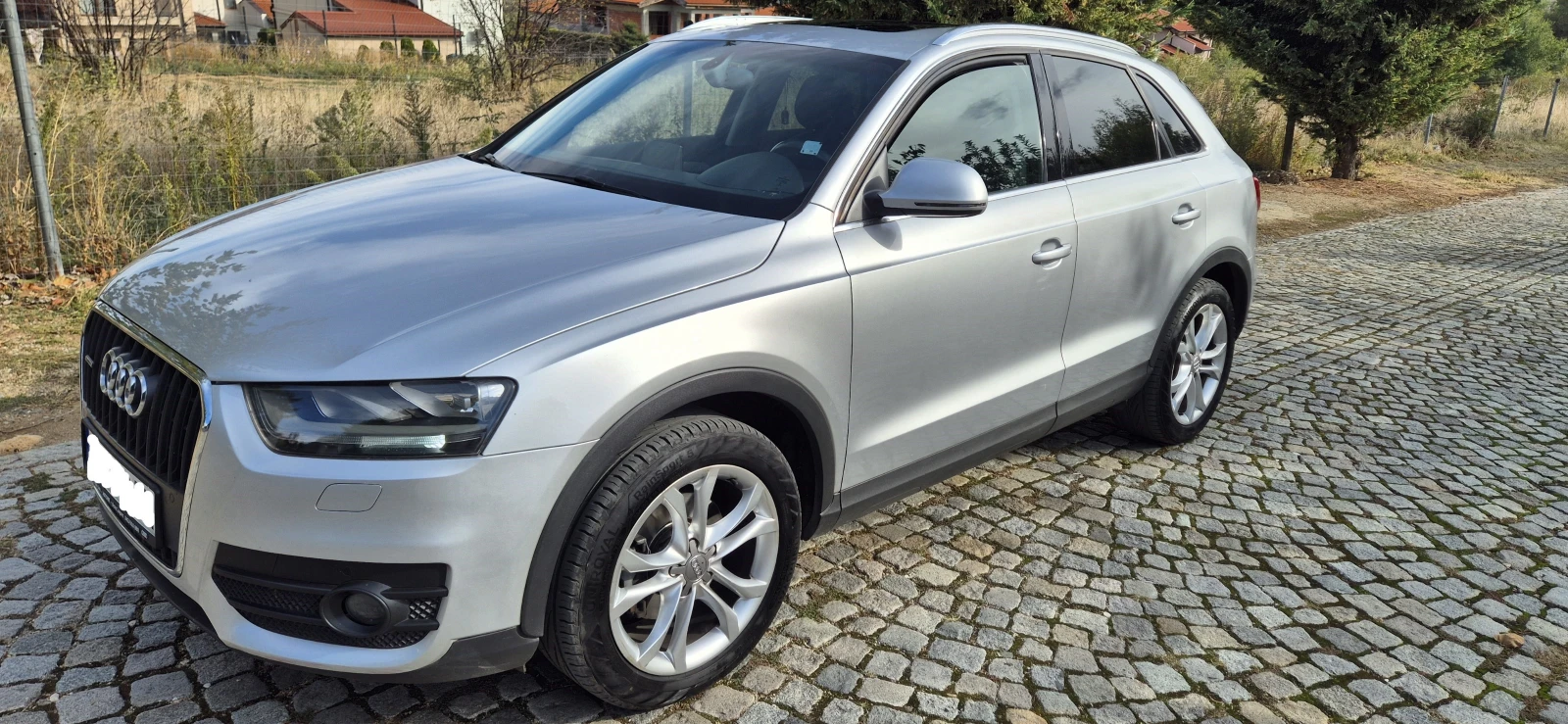 Audi Q3 2.0 TDI, снимка 4 - Автомобили и джипове - 56530992