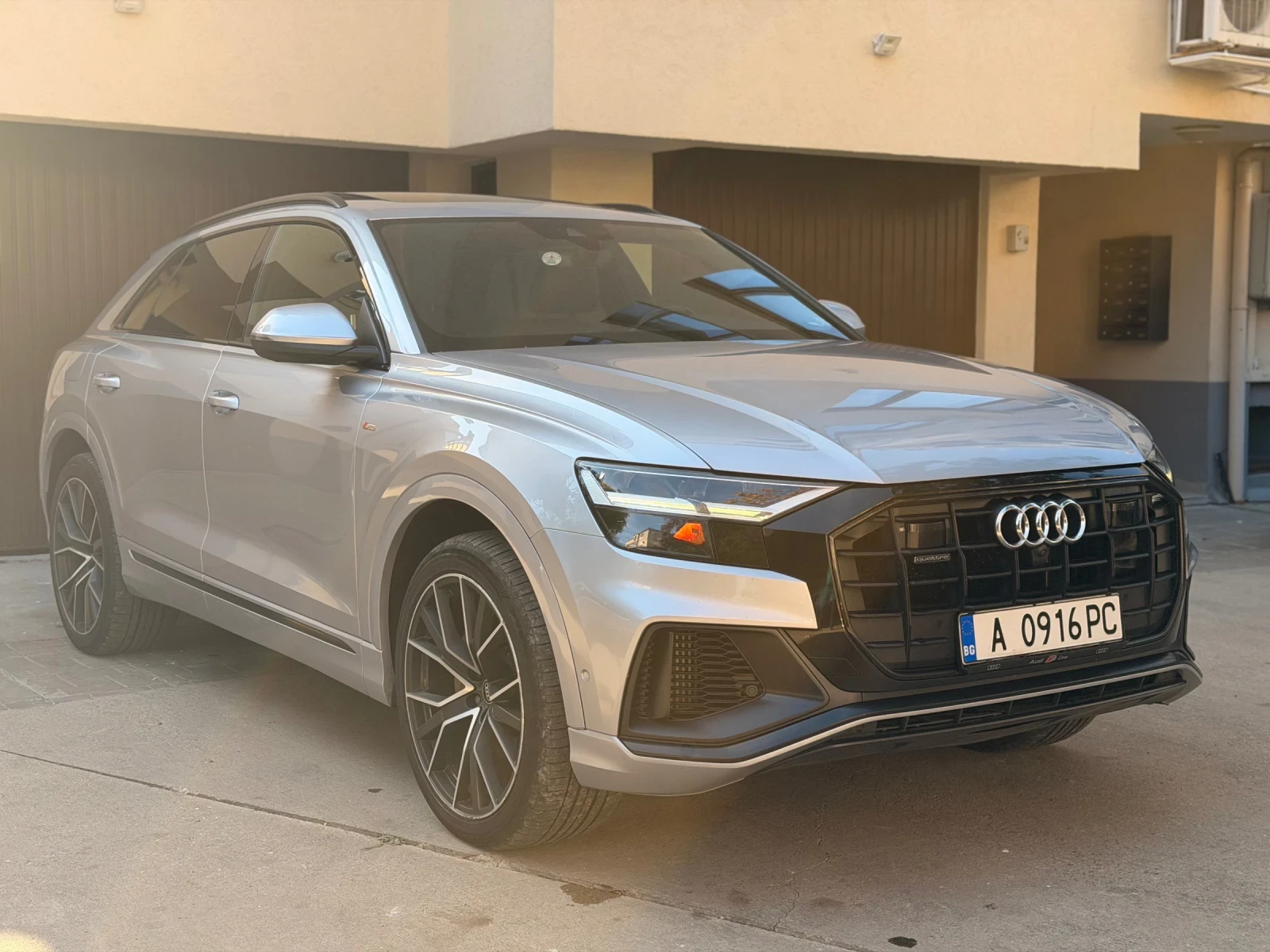 Audi Q8 S-line Black optic , снимка 2 - Автомобили и джипове - 56599917