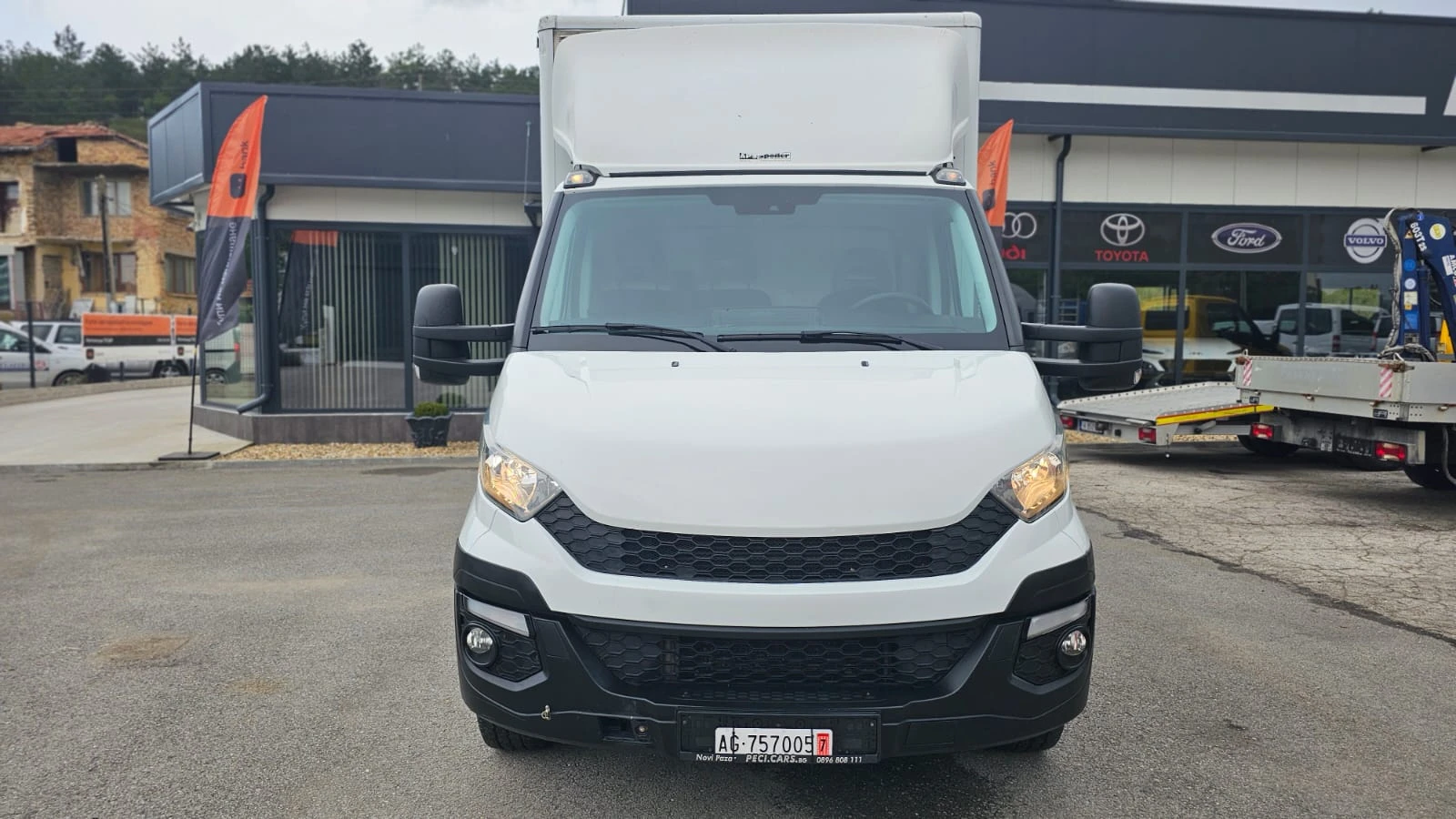 Iveco Daily 35s15 2.3D 6SP CH-П.БОРД-СОБСТВЕН ХОД-КЛИМАТРОНИК, снимка 2 - Бусове и автобуси - 55395539