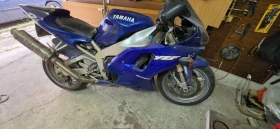 ������ Yamaha YZF-R1