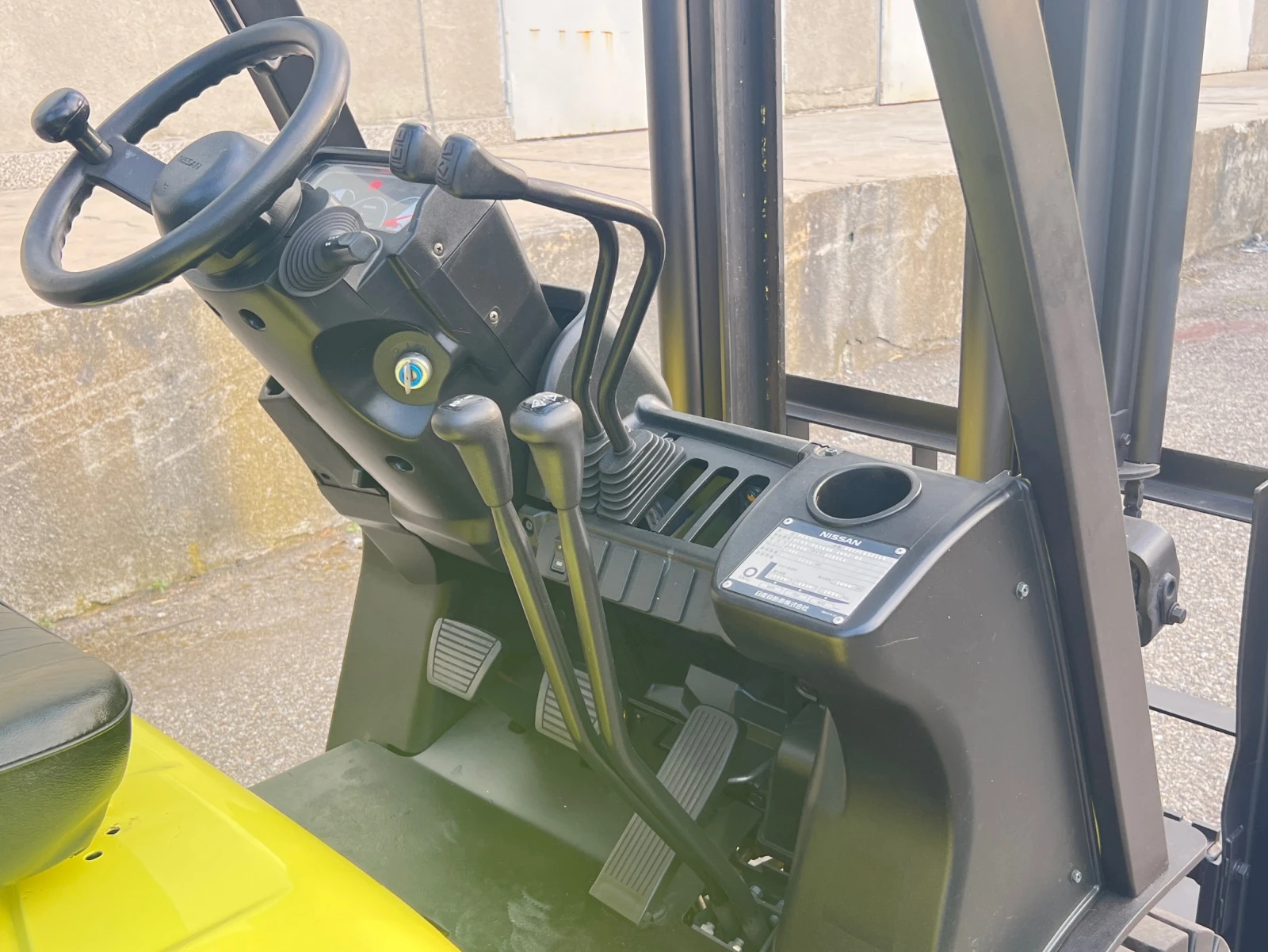  Nissan 1.5  /   / - / | Mobile.bg   12