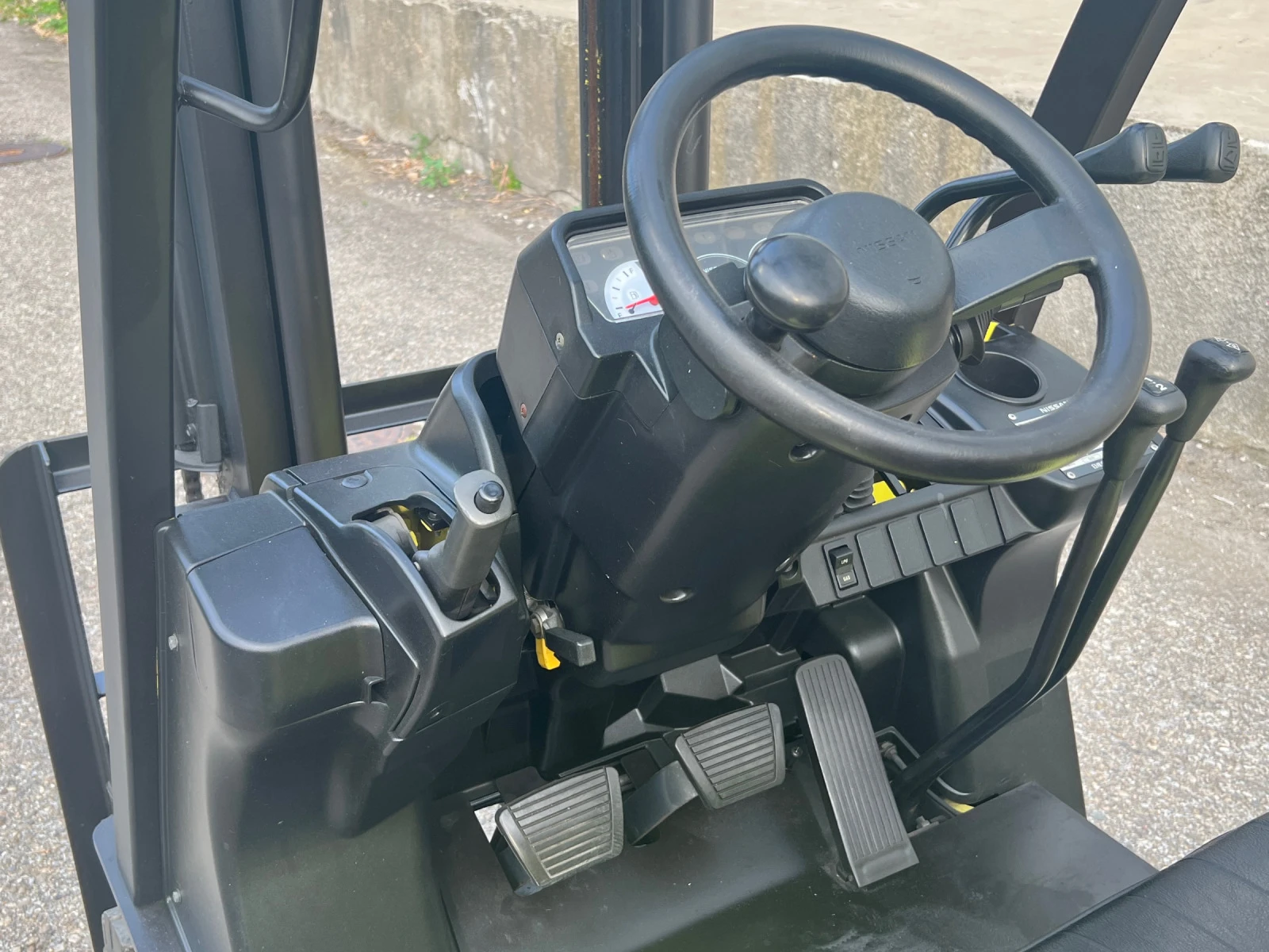  Nissan 1.5  /   / - / | Mobile.bg   10