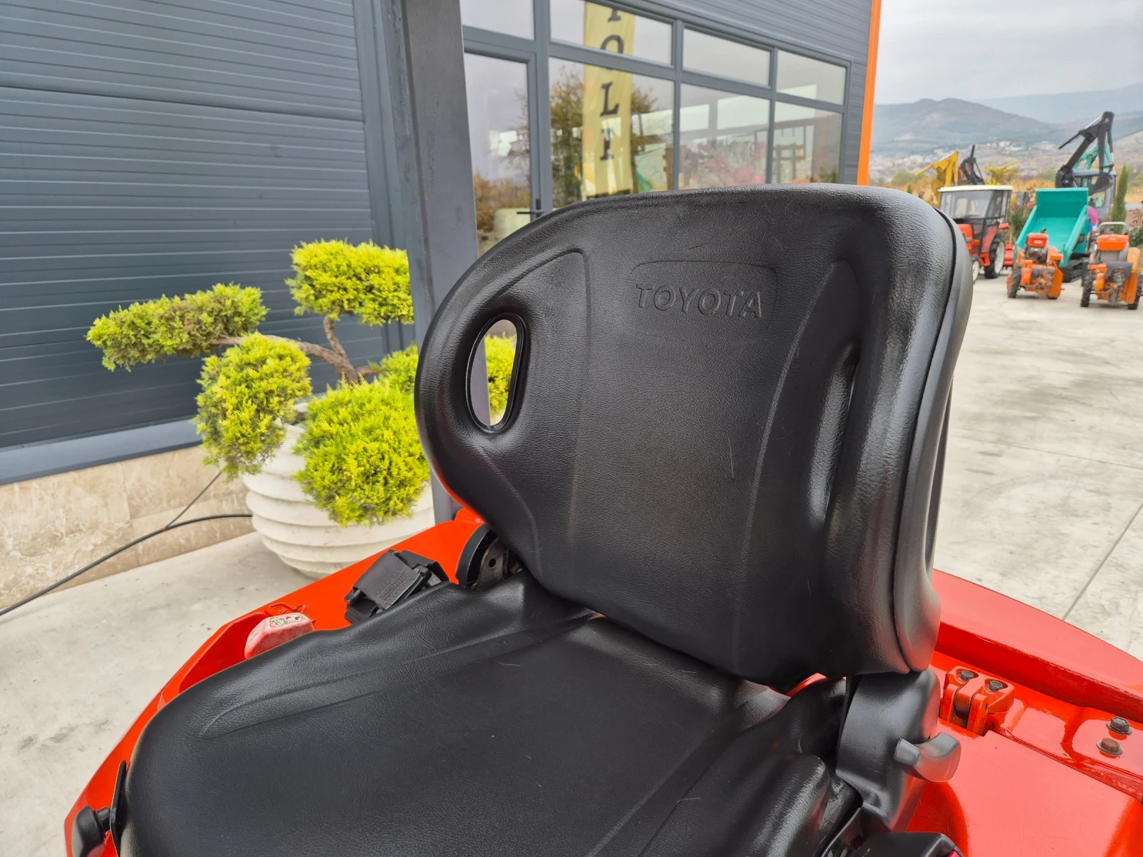  Toyota *  * *  *  | Mobile.bg   10