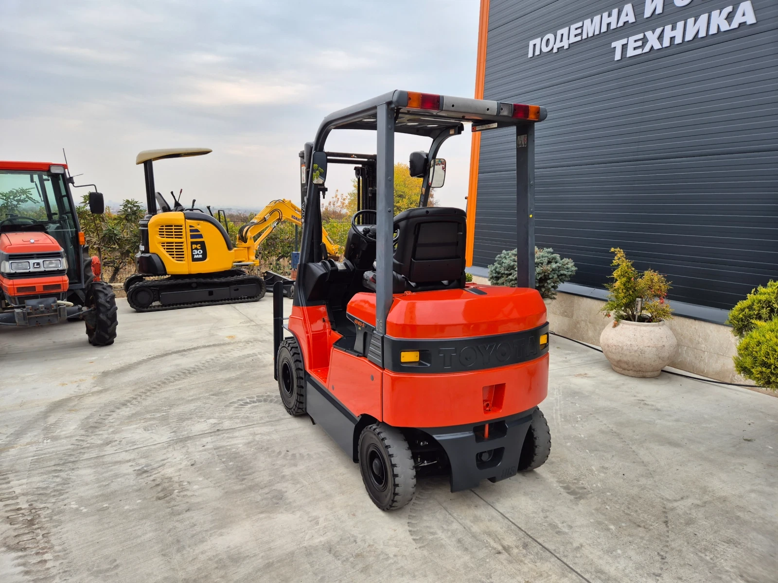  Toyota *  * *  *  | Mobile.bg   3