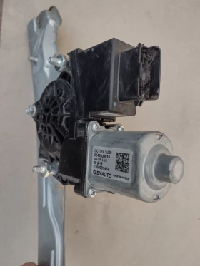 82450J9010   стъклоповдигач с моторче / предна лява врата за HYUNDAI KONA 82450-J9010, снимка 3