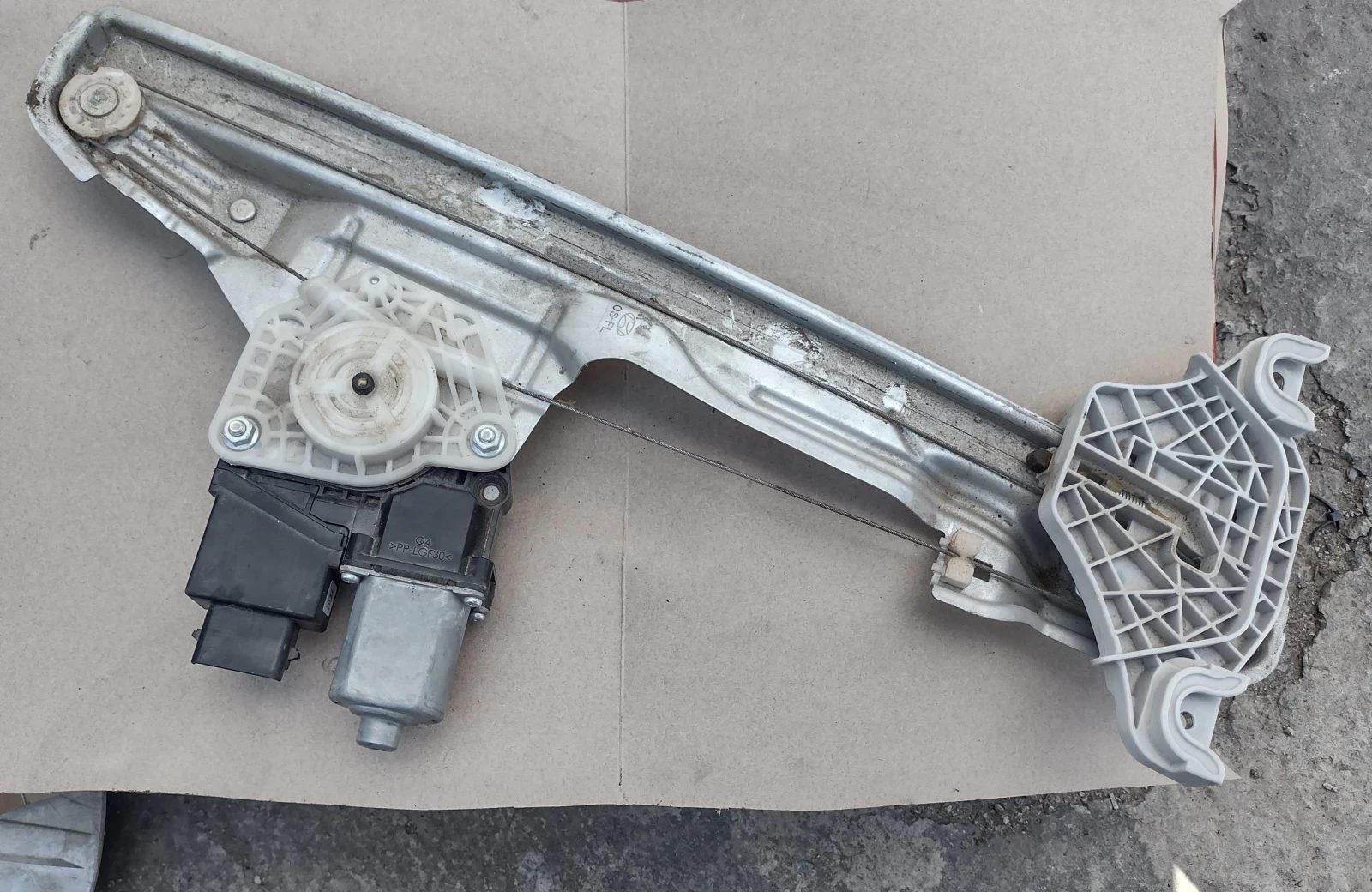 82450J9010   �������������� � ������� / ������ ���� ����� �� HYUNDAI KONA 82450-J9010 | Mobile.bg � ����������� 5