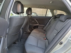 Toyota Avensis 2.2D Автоматик * Перфектен * Обслужен, снимка 8 - Автомобили и джипове - 45960291