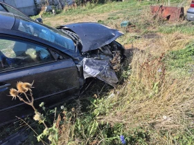 Volvo S40  - изображение 1