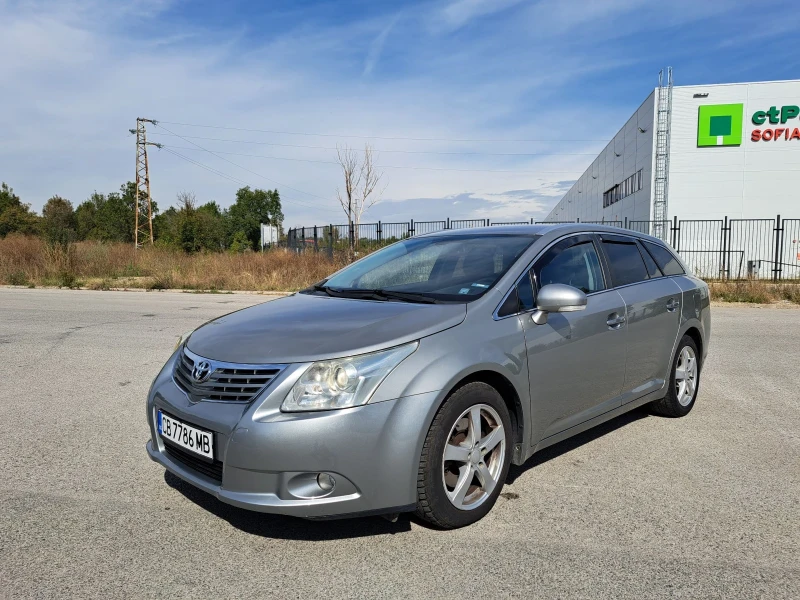 Toyota Avensis 2.2D Автоматик * Лизинг * Бартер, снимка 1 - Автомобили и джипове - 45960291