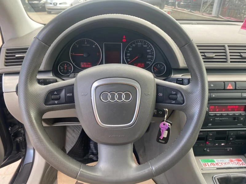 Audi A4 2.0D , снимка 15 - Автомобили и джипове - 46203557